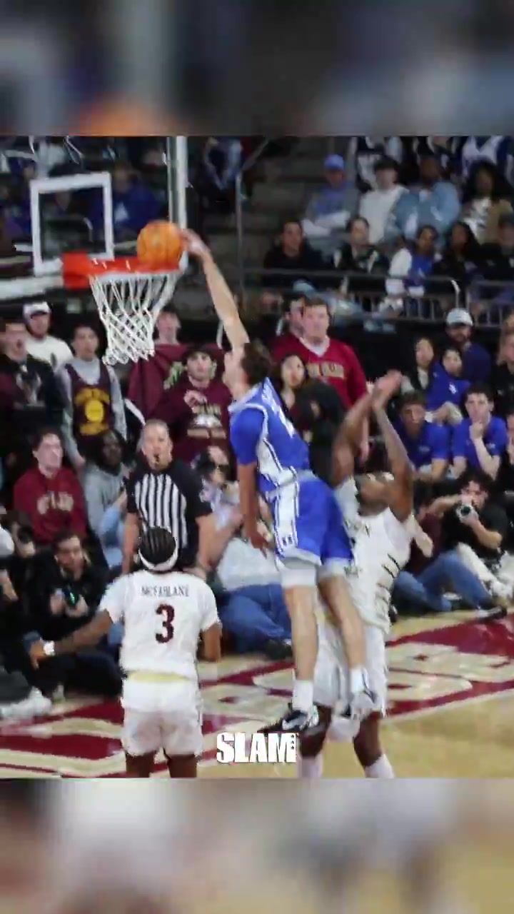 DB真人旗舰凝视对手👀状元热门弗拉格14中9砍28+5+4+2+2🟦蓝魔迎12连胜