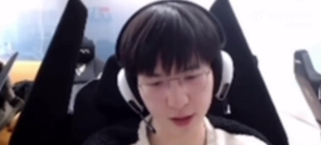 DB电子官网Elk深夜分享学习经历 直言：我初中考完就决定不读了~