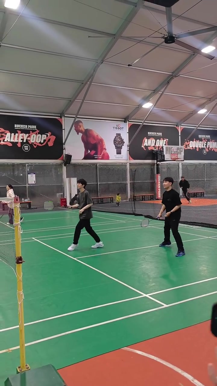 DB官网在线登录入口BLG官方分享视频：一起来看看打野和AD联动上哪儿玩去啦