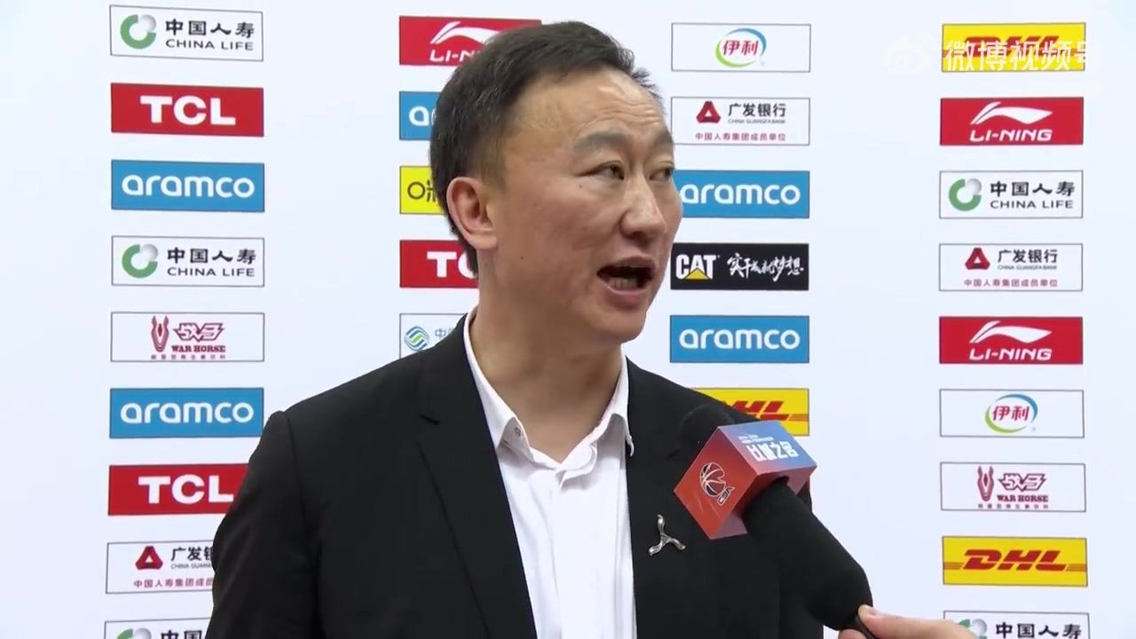 DB视讯官网🤫仅回答1个问题！刘维伟：本场胜利靠大家防守 感谢所有运动员