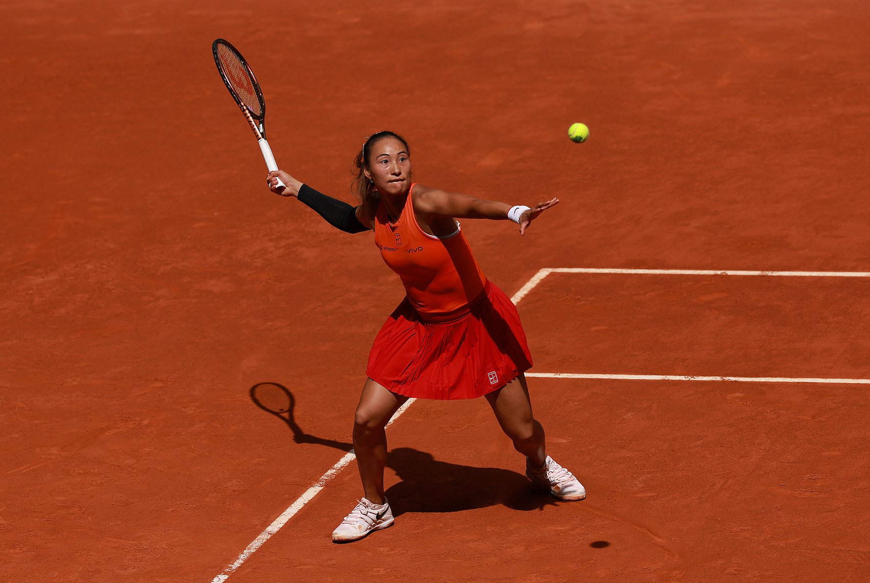 DB电子官网郑钦文职业生涯在马德里大师赛仅1胜4负，是战绩最差的1000赛