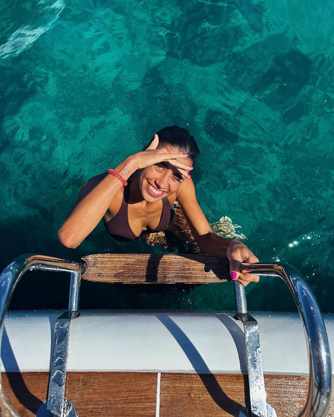 DB电子官网😍郑钦文明天将战马竞门神奥布拉克的女友，她比奥布拉克小8岁