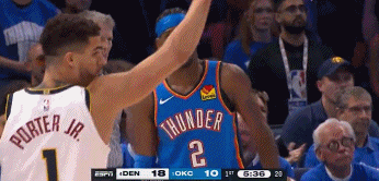 DB视讯官网太强硬!阿隆-戈登顺下接球 对抗防守强攻打进之后加罚也有