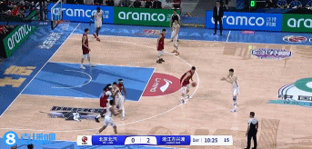 DB视讯官网攻防建功！雷蒙连续抢断反击 连投带罚包揽球队开场5分